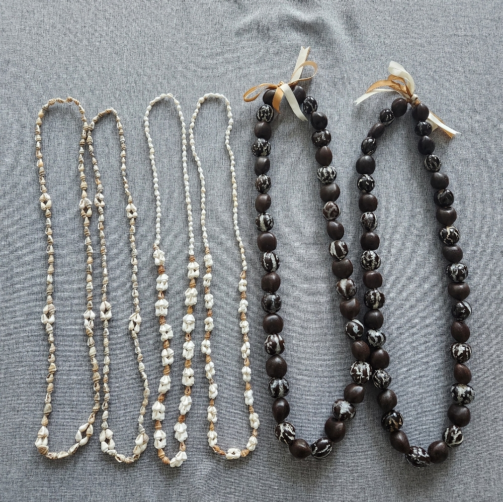 6 Hawaiian Necklaces